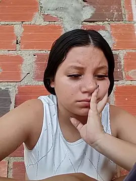 Snapshot of Shell_Latina chatting on 10/09/25, 02:48 Shell Latina online show from 10/09/25, 02:48