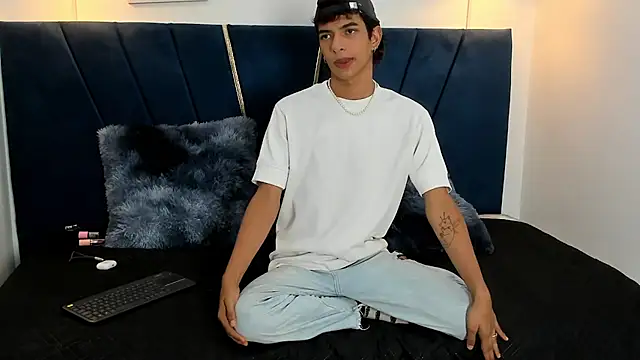 maicol cum23 online show from 09/10/25, 01:33