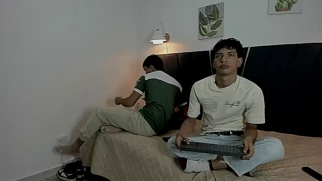 maicol cum23 online show from 09/28/25, 01:05