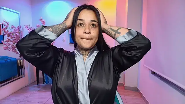 Black roseee online show from 12/02/25, 07:47