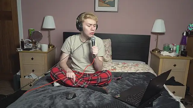 scottishtwink01 online show from 01/09/26, 01:47