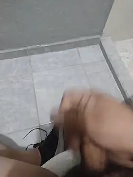 Santiagoqro85 online show from 12/19/25, 05:31