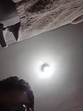 Santiagoqro85 online show from 04/10/26, 02:28