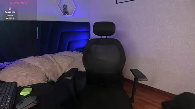 artemis nyx online show from 11/13/25, 08:30