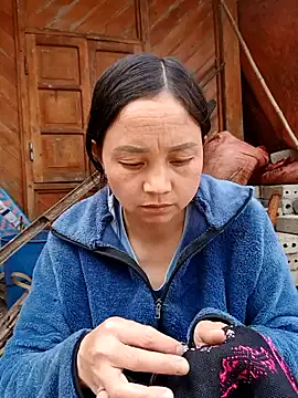 Snapshot of kemtuoi-sex chatting on 01/19/26, 05:55 kemtuoi-sex online show from 01/19/26, 05:55