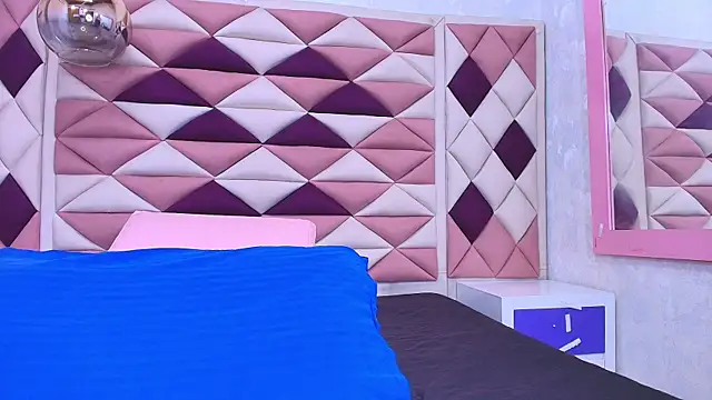 abbyrouss  online show from 09/22/25, 03:08