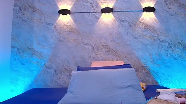 abbyrouss  online show from 10/01/25, 03:12