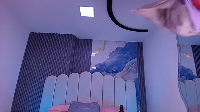 abbyrouss  online show from 06/19/26, 03:11