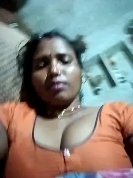 Snapshot of Cm_pooja chatting on 10/16/25, 06:53 Cm pooja online show from 10/16/25, 06:53