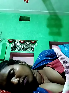 Snapshot of Cm_pooja chatting on 02/12/26, 07:53 Cm pooja online show from 02/12/26, 07:53