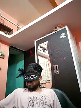 soniriyaa010101 online show from 03/17/26, 06:33