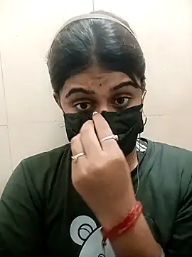 Snapshot of riya_sexy_123 chatting on 10/03/25, 06:27 riya sexy 123 online show from 10/03/25, 06:27