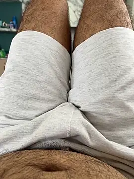 Snapshot of sunnu_97_ chatting on 10/20/25, 05:52 sunnu 97 online show from 10/20/25, 05:52