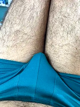 Snapshot of sunnu_97_ chatting on 10/22/25, 05:52 sunnu 97 online show from 10/22/25, 05:52