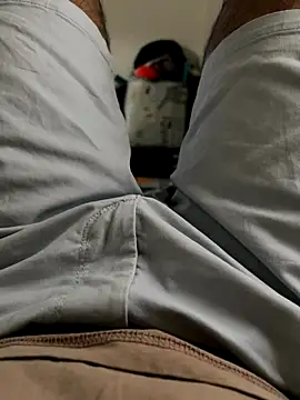 Snapshot of sunnu_97_ chatting on 11/05/25, 04:34 sunnu 97 online show from 11/05/25, 04:34