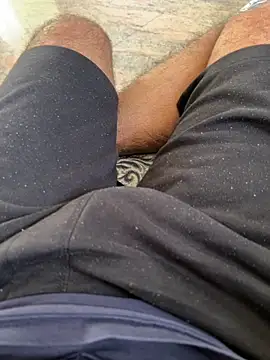 Snapshot of sunnu_97_ chatting on 12/15/25, 07:23 sunnu 97 online show from 12/15/25, 07:23