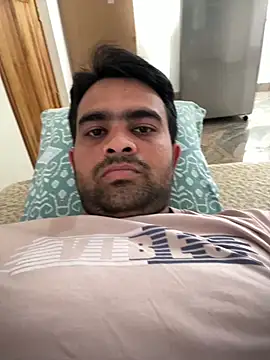 Snapshot of sunnu_97_ chatting on 02/20/26, 05:04 sunnu 97 online show from 02/20/26, 05:04