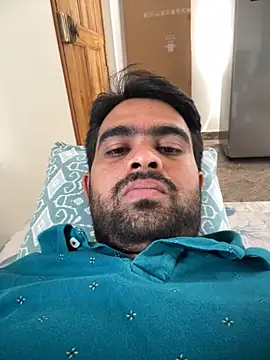 Snapshot of sunnu_97_ chatting on 02/28/26, 05:41 sunnu 97 online show from 02/28/26, 05:41