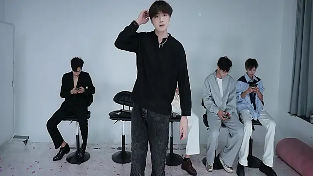 Snapshot of JL-sweetbaby1 chatting on 10/08/25, 01:09 JL-sweetbaby1 online show from 10/08/25, 01:09