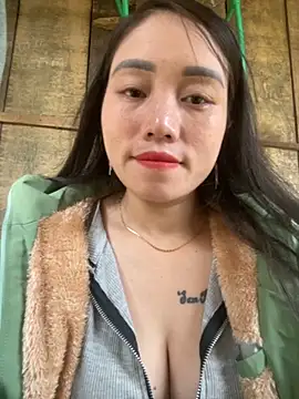 chipp-bong online show from 11/17/25, 12:49