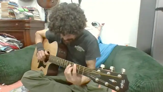 Snapshot of Stringin69 chatting on 03/21/26, 08:30 Stringin69 online show from 03/21/26, 08:30