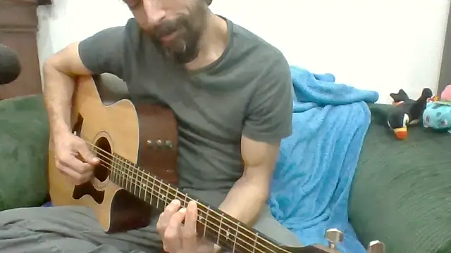 Snapshot of Stringin69 chatting on 04/13/26, 09:04 Stringin69 online show from 04/13/26, 09:04