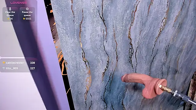 mia cataleiya online show from 10/12/25, 11:42