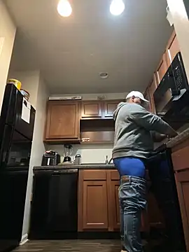 Snapshot of Jedr10 chatting on 03/04/26, 06:47 Jedr10 online show from 03/04/26, 06:47