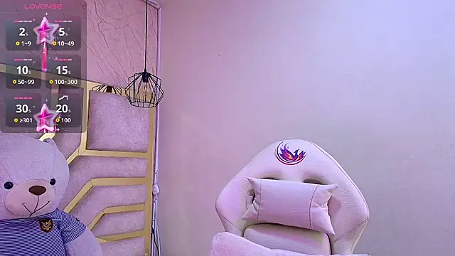 april bennett online show from 09/25/25, 12:20