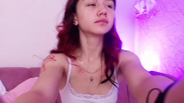 april bennett online show from 10/21/25, 12:17