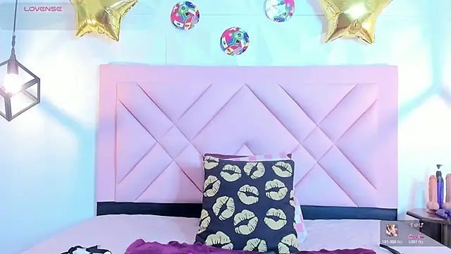 Caroline daring online show from 06/22/26, 12:24