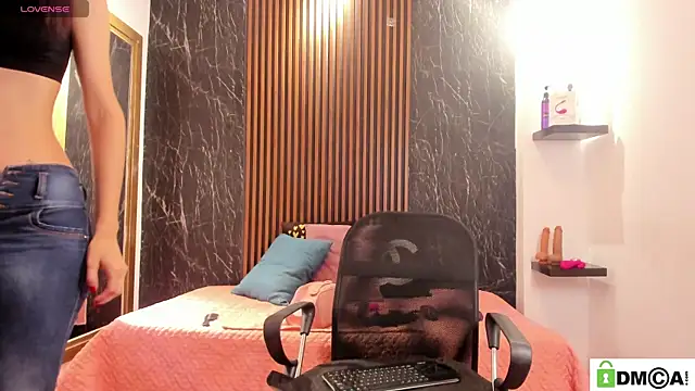 Caroline daring online show from 06/29/26, 03:46