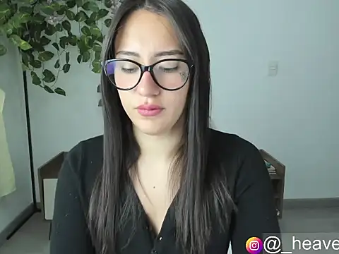 Snapshot of heavenly_soul chatting on 09/26/25, 11:47 heavenly soul online show from 09/26/25, 11:47