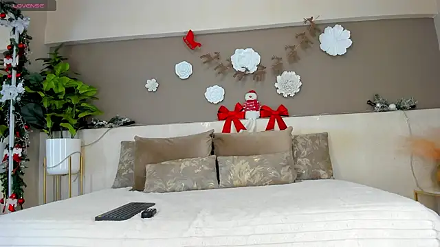 VictoriaShelby online show from 12/20/25, 11:17