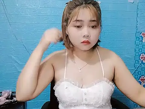 Nhan7868 online show from 10/04/25, 02:09