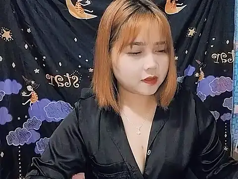 Nhan7868 online show from 10/23/25, 02:16