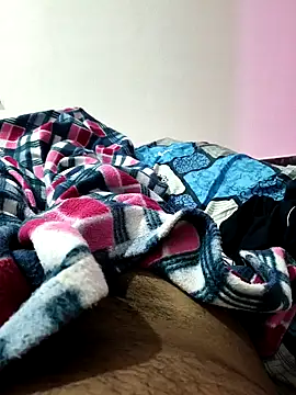 Snapshot of Chanderi19 chatting on 09/19/25, 08:42 Chanderi19 online show from 09/19/25, 08:42