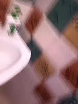 Snapshot of Chanderi19 chatting on 09/29/25, 04:34 Chanderi19 online show from 09/29/25, 04:34