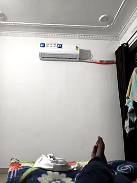 Snapshot of Chanderi19 chatting on 03/05/26, 02:35 Chanderi19 online show from 03/05/26, 02:35