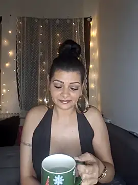 Snapshot of Pillango1212 chatting on 01/31/26, 07:11 Pillango1212 online show from 01/31/26, 07:11