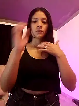 Candy fox 19 online show from 03/12/26, 04:02