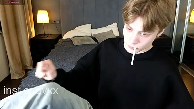 LouieEvans online show from 11/09/25, 09:35