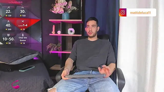 Snapshot of matti_de_lucaa chatting on 10/11/25, 05:55 matti de lucaa online show from 10/11/25, 05:55