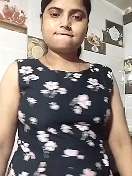 Snapshot of Hot-Pooja25 chatting on 03/12/26, 05:19 Hot-Pooja25 online show from 03/12/26, 05:19