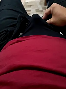 Snapshot of Enriquee147 chatting on 10/26/25, 10:58 Enriquee147 online show from 10/26/25, 10:58