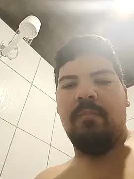 Snapshot of Enriquee147 chatting on 11/01/25, 11:29 Enriquee147 online show from 11/01/25, 11:29