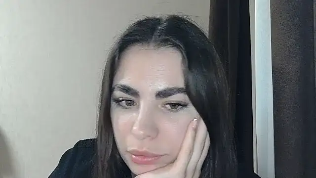 Snapshot of Noviraa chatting on 05/24/26, 11:54 Noviraa online show from 05/24/26, 11:54