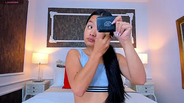 SharonBonet online show from 11/04/25, 11:20