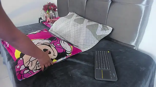 Karol wish online show from 04/27/26, 04:10