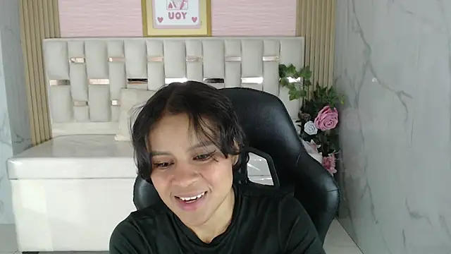 Snapshot of catalina5_s chatting on 03/21/26, 03:22 catalina5 s online show from 03/21/26, 03:22